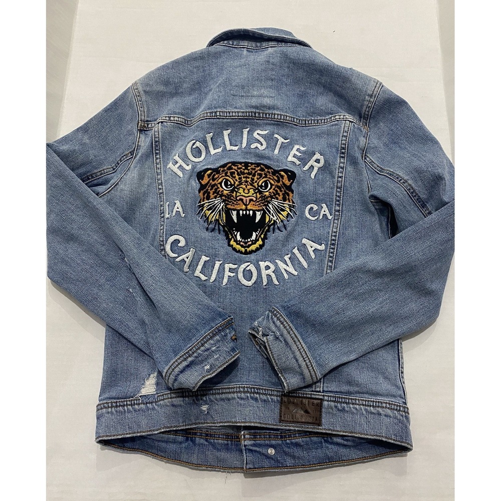 Hollister Epic Flex Distressed Denim Jacket Embroidered Tiger Graphic. X-Small